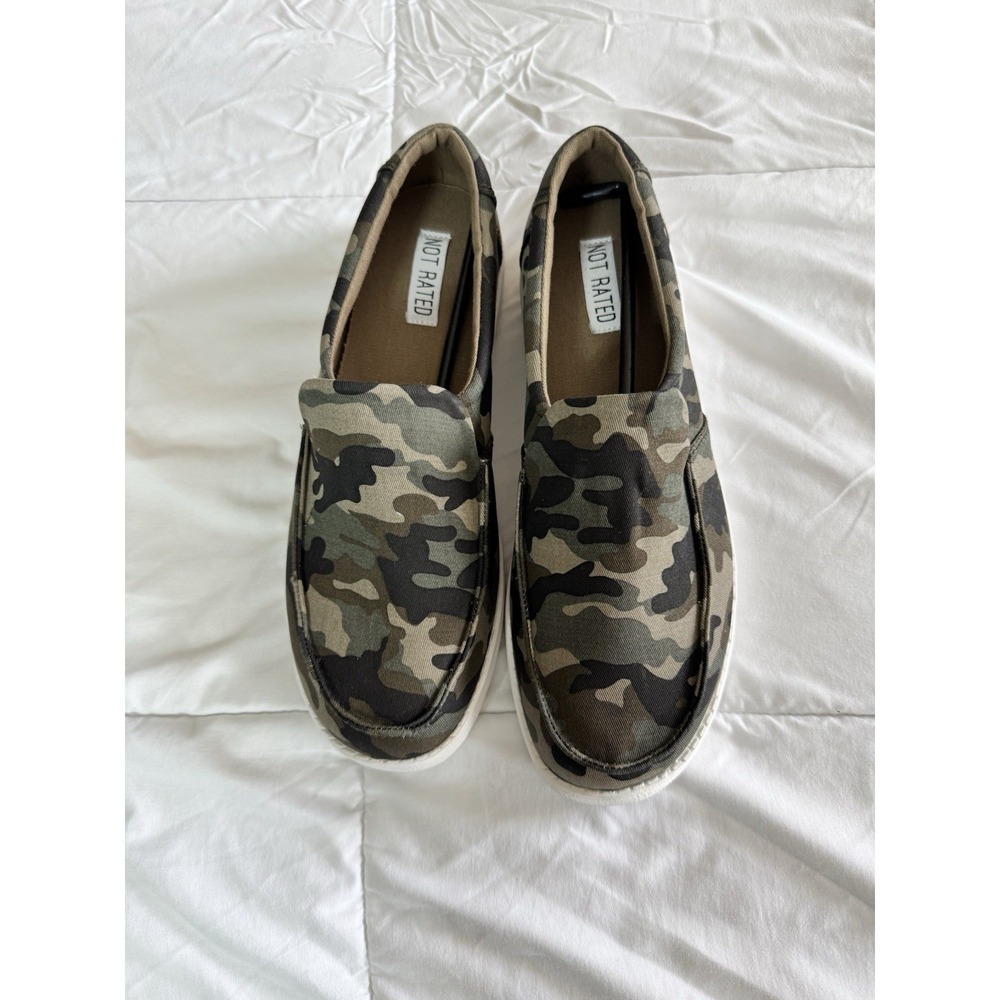 New Not Rated Slide On Sneaker Camouflage Size 9.5 Comfy Everyday NWOB